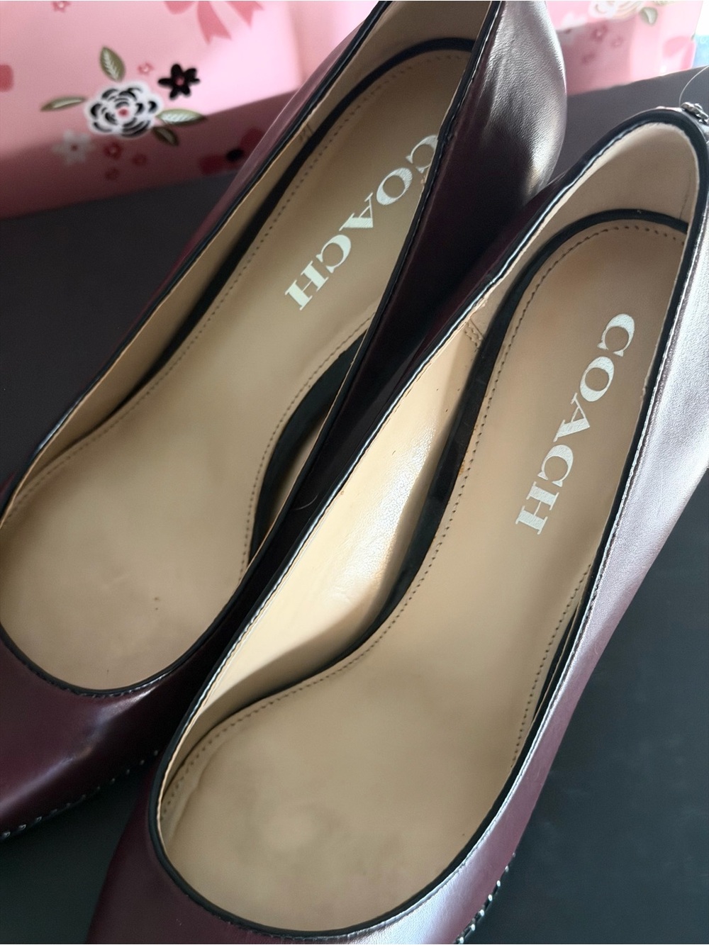 COACH Women's Burgundy Leather Pointed-Toe Pumps - Picture 2 of 5